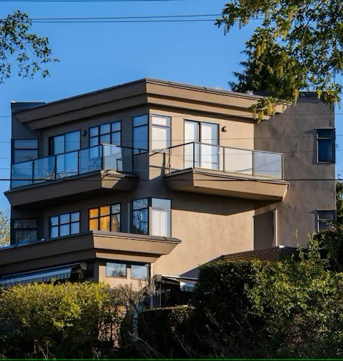 Vancouver real estate market trends and home prices in 2025 with city skyline