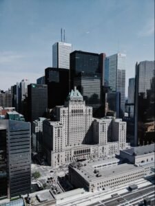 Graph of Canadian mortgage rates vs BoC policy trend